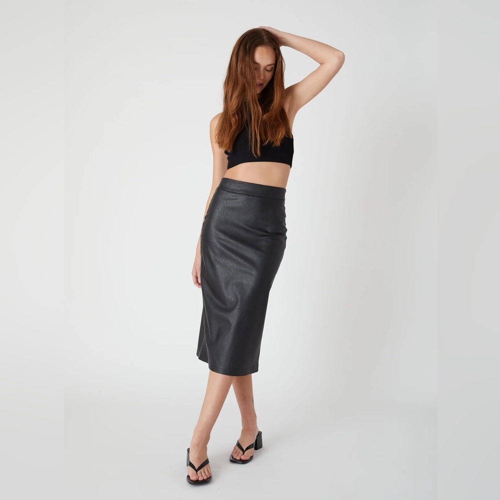 Blank NYC DEEP TALKS Black Faux Leather SKIRT